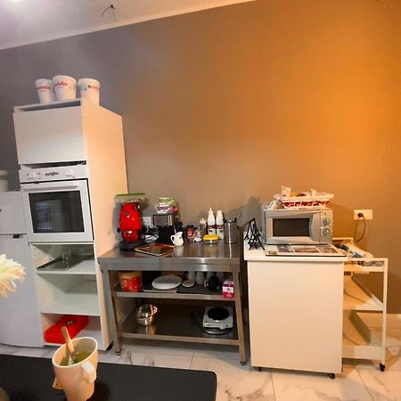 La Dimora Di Marti " Vicino Al Centro Storico Di Napoli" Bed & Breakfast Dış mekan fotoğraf