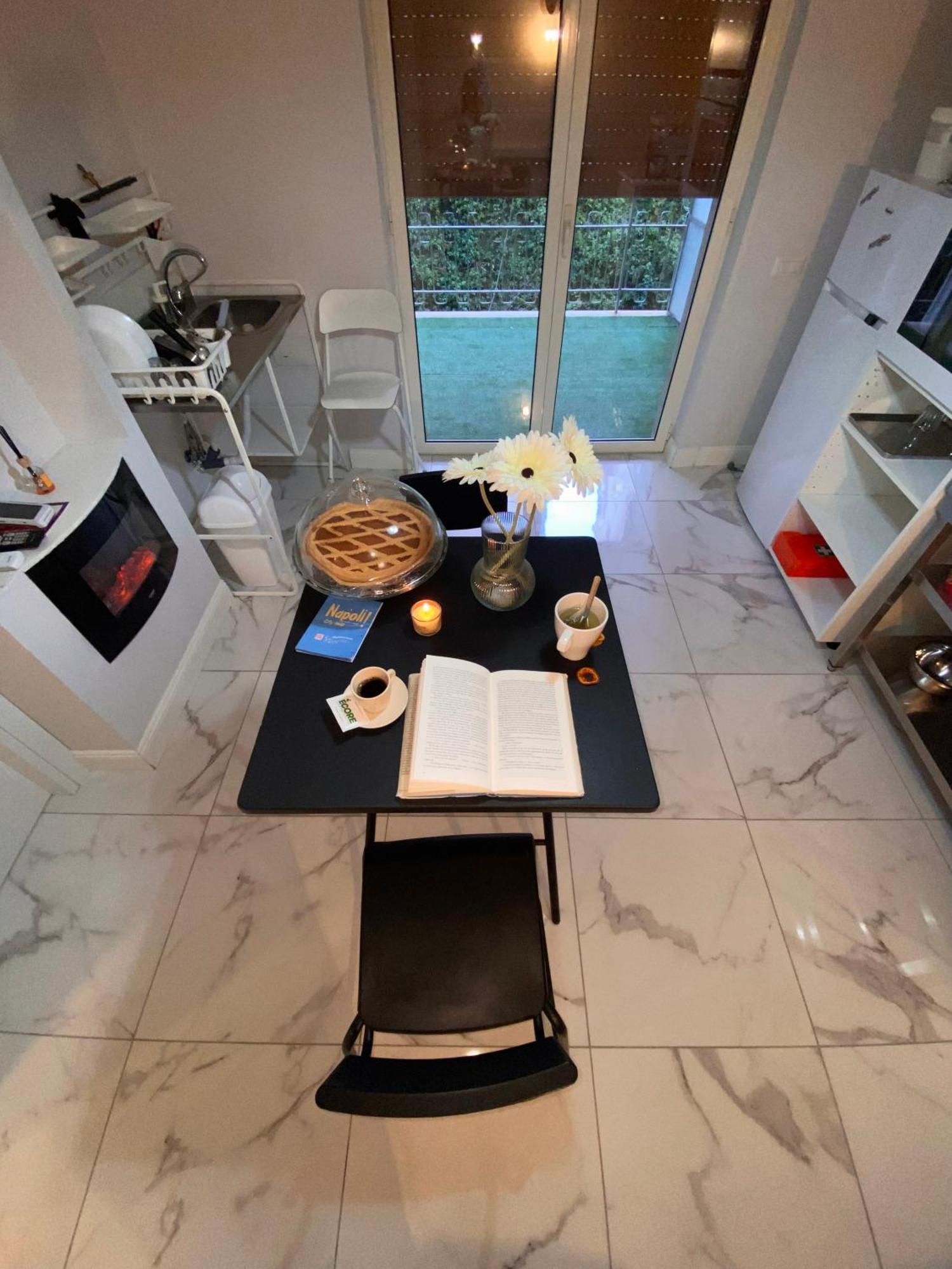 La Dimora Di Marti " Vicino Al Centro Storico Di Napoli" Bed & Breakfast Dış mekan fotoğraf