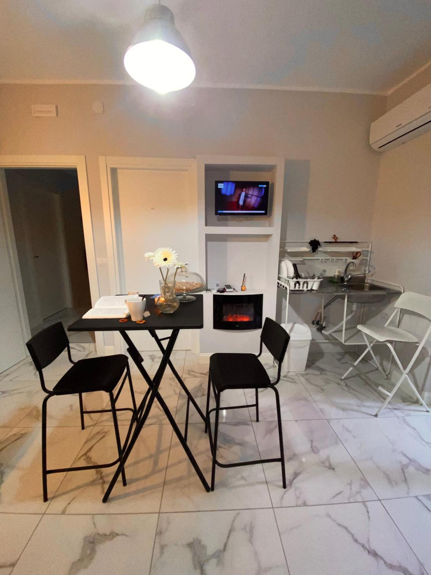 La Dimora Di Marti " Vicino Al Centro Storico Di Napoli" Bed & Breakfast Dış mekan fotoğraf