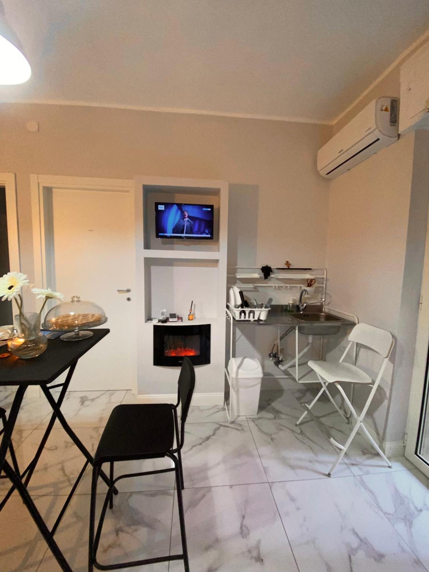 La Dimora Di Marti " Vicino Al Centro Storico Di Napoli" Bed & Breakfast Dış mekan fotoğraf