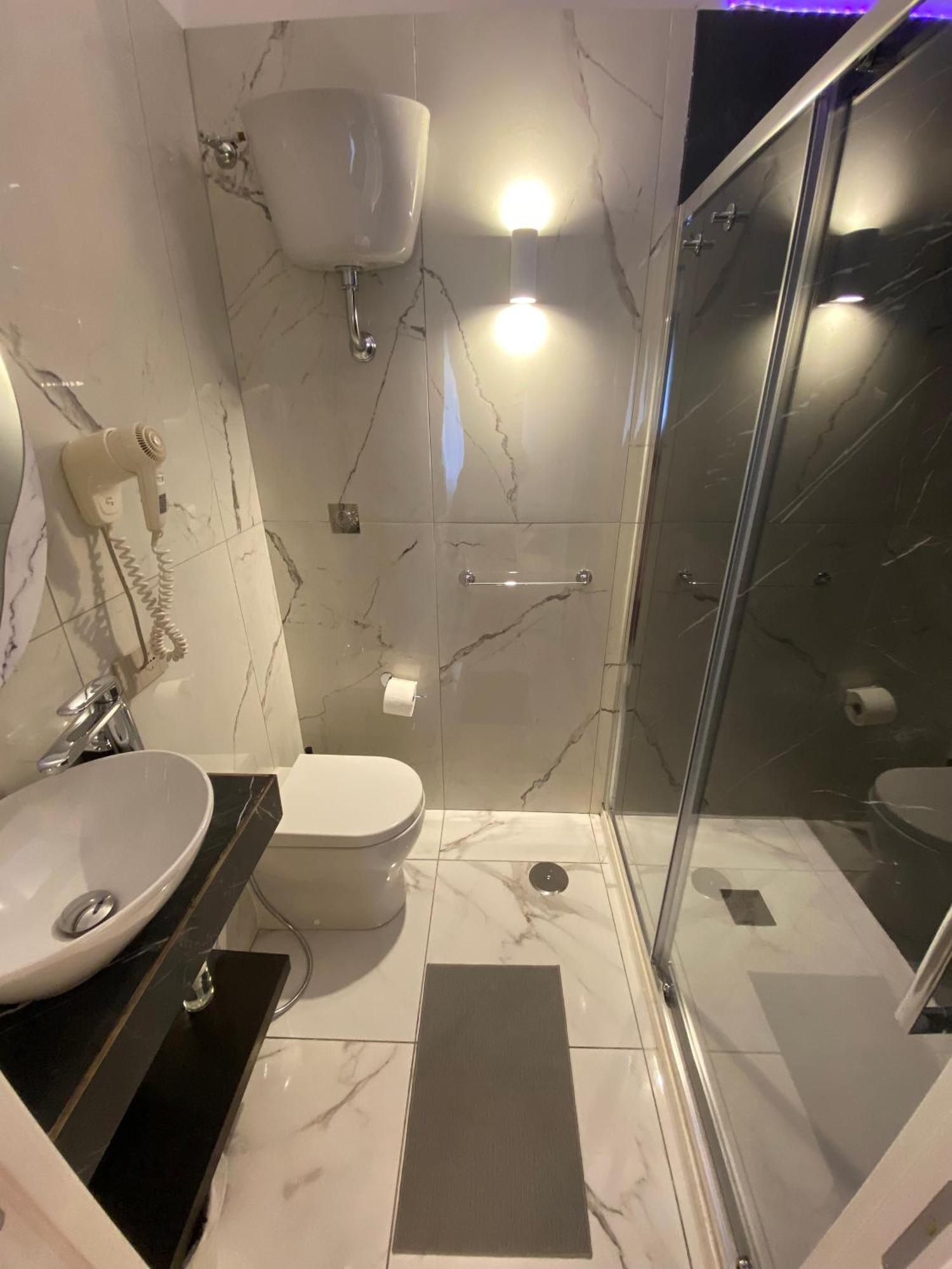 La Dimora Di Marti " Vicino Al Centro Storico Di Napoli" Bed & Breakfast Dış mekan fotoğraf